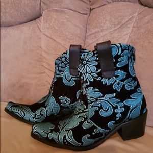 Size 6 Rockwell Thorpe Cowboy Booties